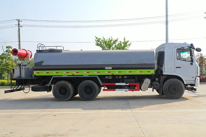 國六東風(fēng)D3L后八輪20噸噴霧車/30米-40米霧炮