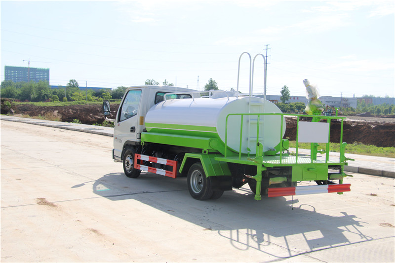 國六凱馬3方灑水車汽油版