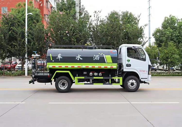 國六東風(fēng)福瑞卡5噸灑水車