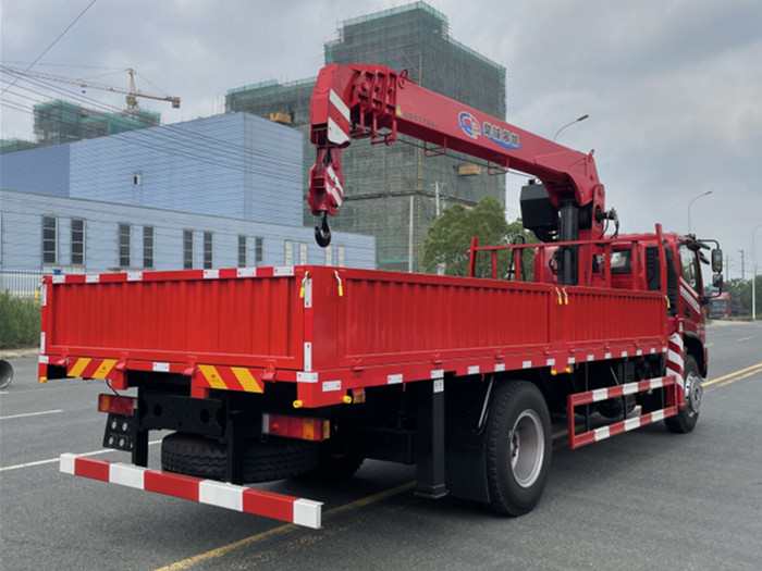 國(guó)六東風(fēng)暢行DV3單排 8噸隨車(chē)吊_隨車(chē)吊廠(chǎng)家