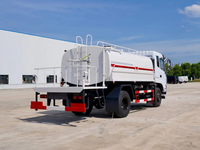 國(guó)六東風(fēng)Q7 12噸灑水車_灑水車廠家