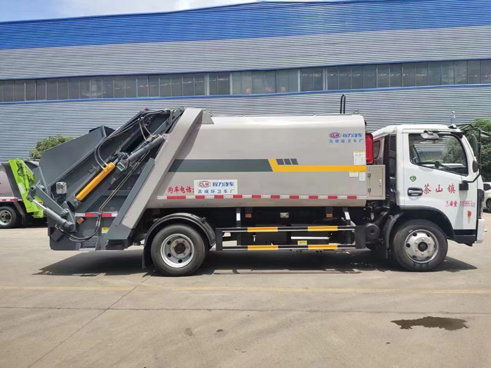 國六東風多利卡10方壓縮垃圾車_10方壓縮垃圾車價格_壓縮垃圾車廠家_程力壓縮垃圾車廠
